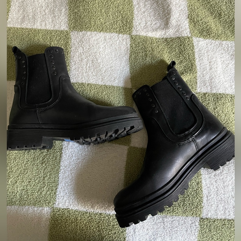 Rain boots! Size 6 1/2